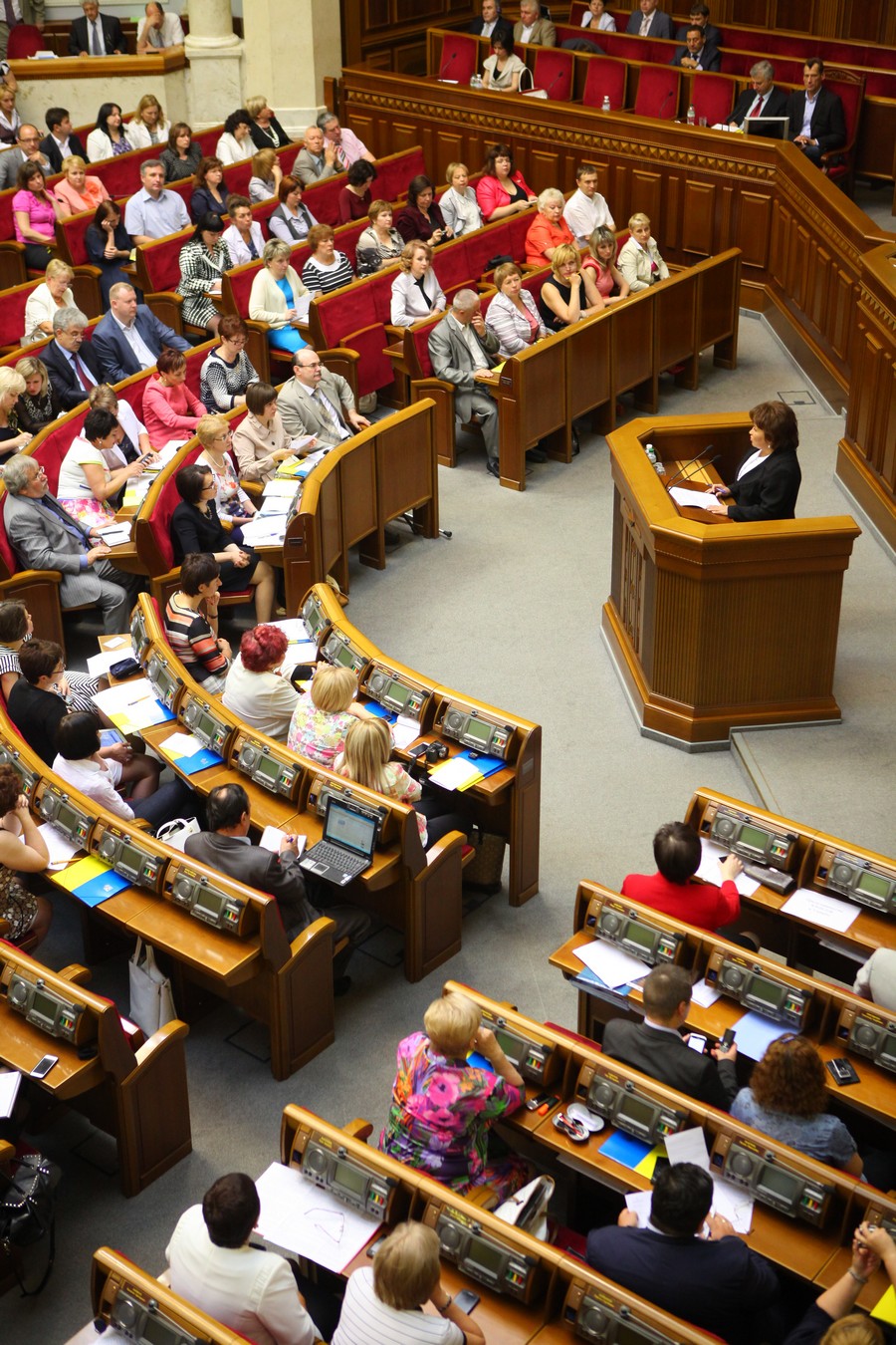 у Верховній Раді України відбулися парламентські слухання