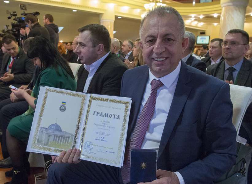«Прикордонне співробітництво і максимально відкритий кордон зможуть дати поштовх для інвестицій в регіон і підвищити потенціал для розвитку туризму в наших Карпатах», - Голова Верховної Ради України Андрій Парубій «Прикордонне співробітництво і максимально відкритий кордон зможуть дати поштовх для інвестицій в регіон і підвищити потенціал для розвитку туризму в наших Карпатах», - Голова Верховної Ради України Андрій Парубій