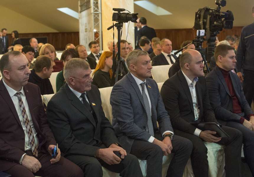 «Прикордонне співробітництво і максимально відкритий кордон зможуть дати поштовх для інвестицій в регіон і підвищити потенціал для розвитку туризму в наших Карпатах», - Голова Верховної Ради України Андрій Парубій «Прикордонне співробітництво і максимально відкритий кордон зможуть дати поштовх для інвестицій в регіон і підвищити потенціал для розвитку туризму в наших Карпатах», - Голова Верховної Ради України Андрій Парубій