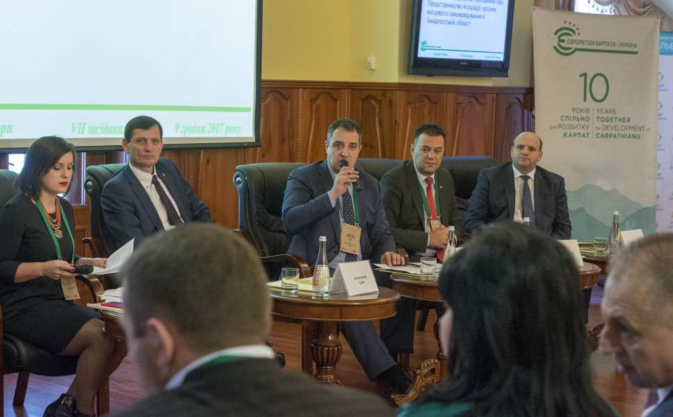 «Прикордонне співробітництво і максимально відкритий кордон зможуть дати поштовх для інвестицій в регіон і підвищити потенціал для розвитку туризму в наших Карпатах», - Голова Верховної Ради України Андрій Парубій «Прикордонне співробітництво і максимально відкритий кордон зможуть дати поштовх для інвестицій в регіон і підвищити потенціал для розвитку туризму в наших Карпатах», - Голова Верховної Ради України Андрій Парубій